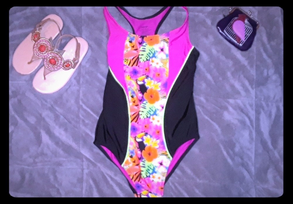 Girls Sz 8/10 Bathing Suit
